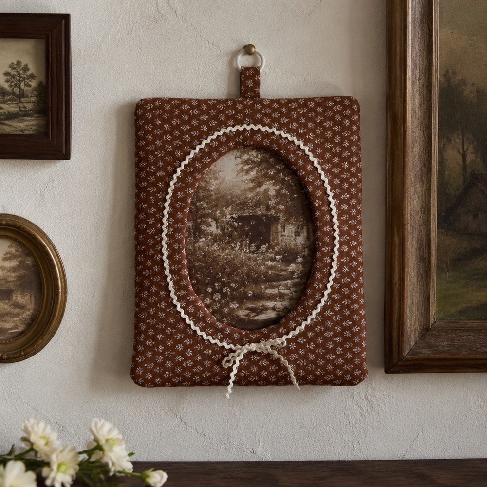 Brown Floral Rick Rack Padded Picture Frame Cottagecore Vintage 8x10.5 Fits